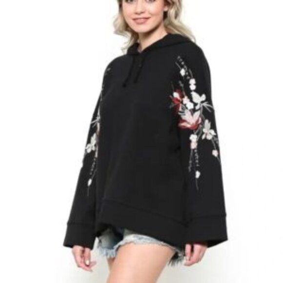 NWOT Black Oversized Flower Embroidered Hoodie - Picture 1 of 3